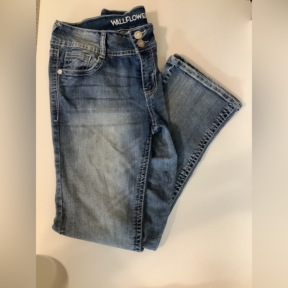Wallflower The Luscious Curvy Fit Blue Boot Cut Jeans Size 9 Preloved - Picture 1 of 6